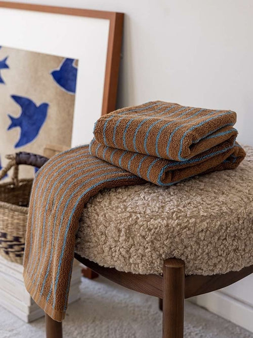 Ultra Soft Absorbent Retro Stripe Bath Towel - 100% Organic Cotton - Aubaines À GO-GO