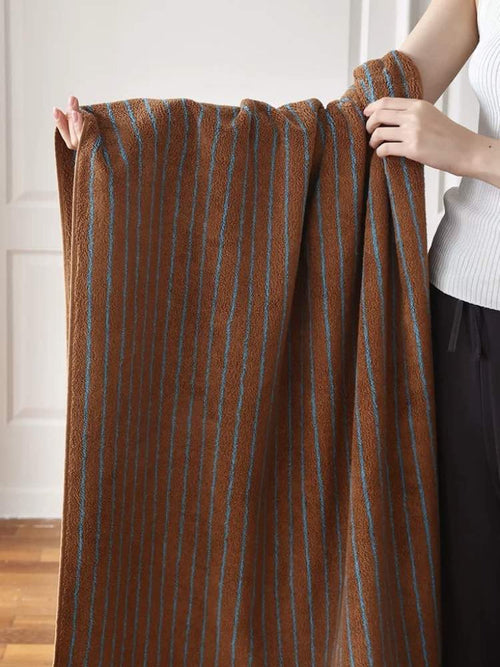 Ultra Soft Absorbent Retro Stripe Bath Towel - 100% Organic Cotton - Aubaines À GO-GO