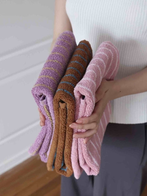Ultra Soft Absorbent Retro Stripe Bath Towel - 100% Organic Cotton - Aubaines À GO-GO
